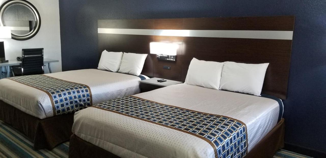Homebridge Inn And Suites Бомонт Экстерьер фото